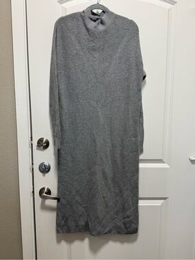 Banana Republic Light Gray Ribbed Knit Dress